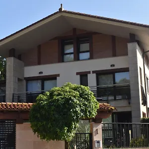 Bed and breakfast Tribunak, Lasarte-Oria